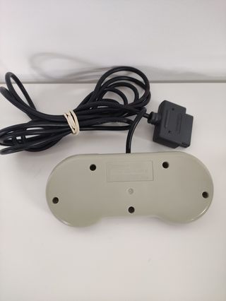 Super Nintendo, 2 mandos y 6 juegos 
