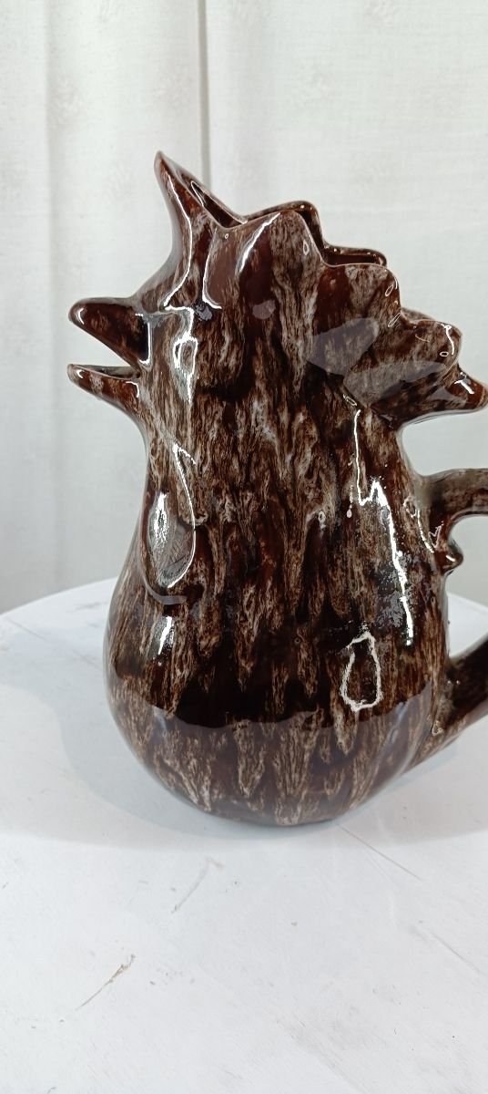 Brocca decorativa a forma di gallo