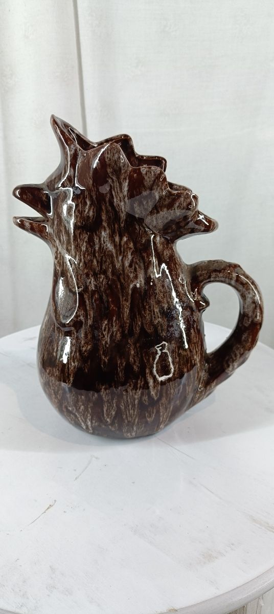 Brocca decorativa a forma di gallo