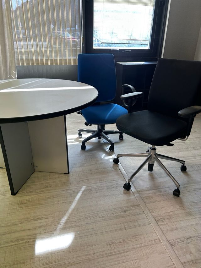 Sillas con respaldo giratorias varias unidades