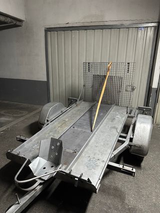 Se alquila Remolque carro moto/quad portes de moto