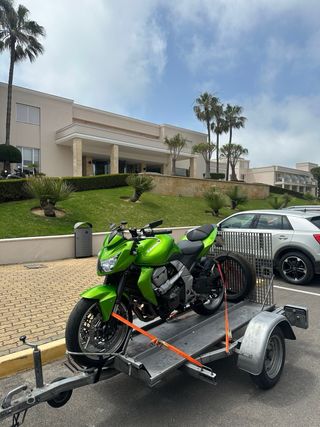 Se alquila Remolque carro moto/quad portes de moto