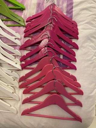 perchas madera niño