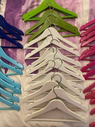 perchas madera niño