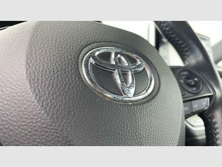 Toyota Corolla 1.8 125H BUSINESS PLUS E-CVT SEDAN