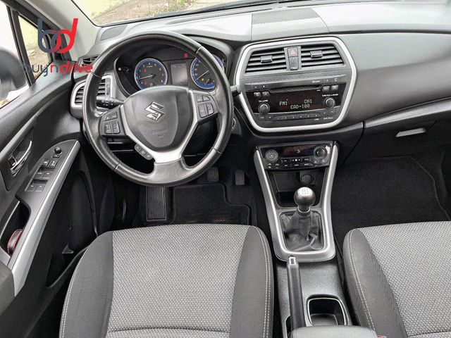 Suzuki SX4 S-Cross 1.6 VVT CVT GLX-EL