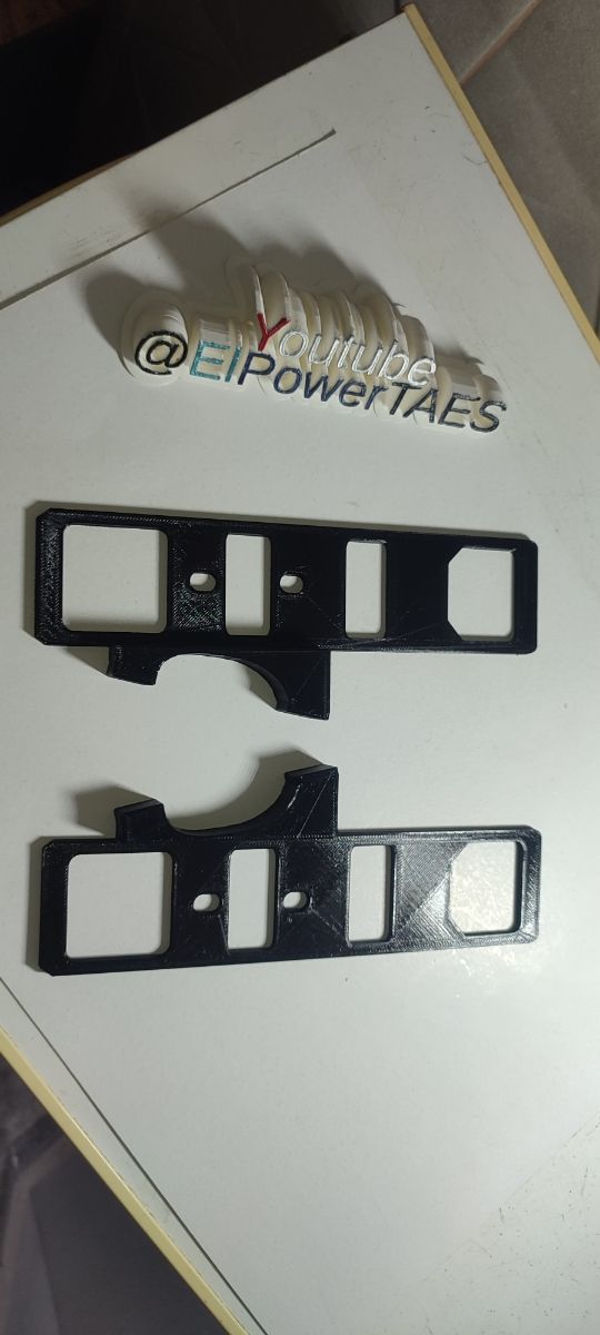 Soporte emisora Alinco Asas