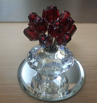 Vaso di rose rosse Swarovski-Raro