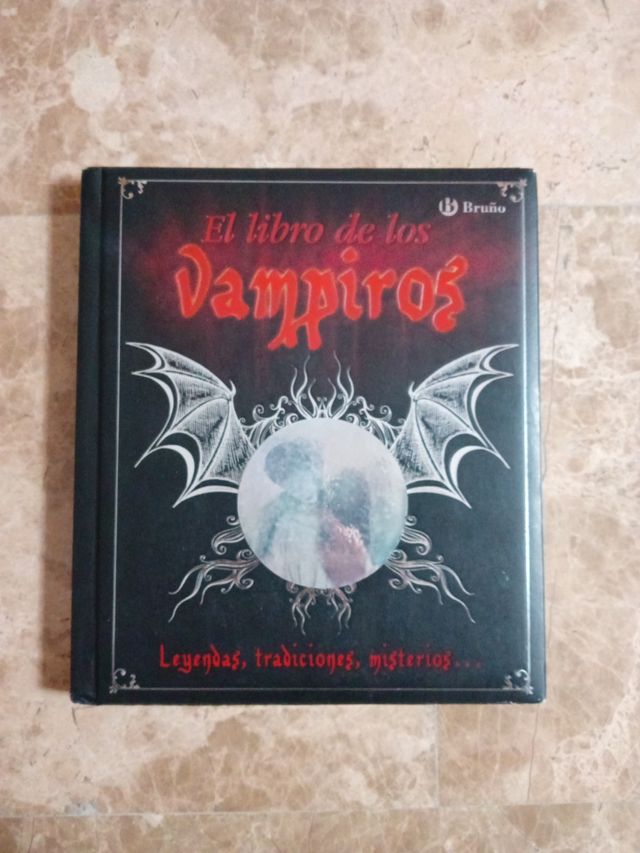 El libro de los vampiros (Spanish Edition)