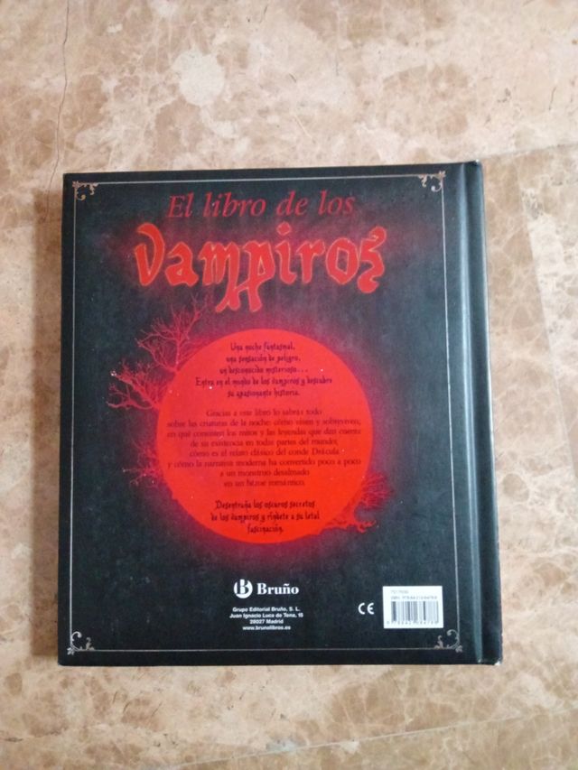 El libro de los vampiros (Spanish Edition)
