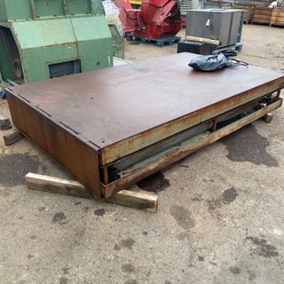 VENDO Plataforma elevadora COMBURSA 6TN
