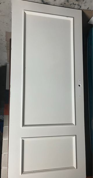 Puerta de madera color blanco 