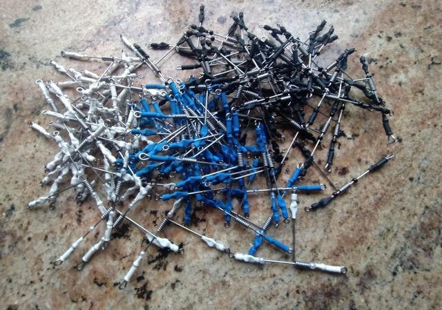 15 Urfes blancos con volantín para surfcasting