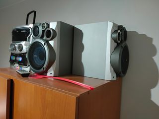 Mini cadena LG con USB