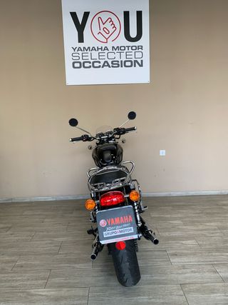 TRIUMPH BONNEVILLE T100