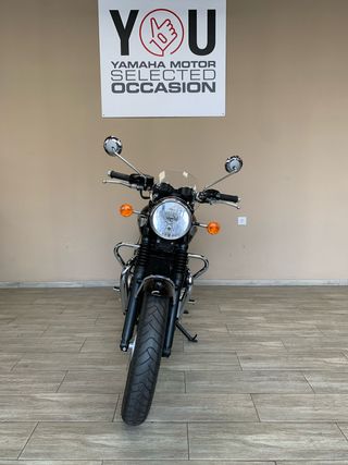 TRIUMPH BONNEVILLE T100