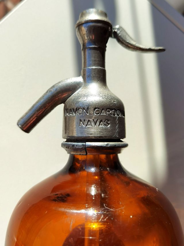 Antiguo Sifón de Colección Marrón. Navàs.