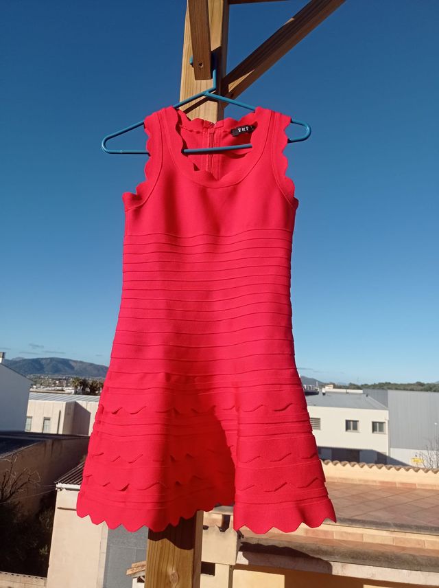 Vestido ceñido tipo vendaje