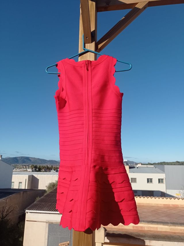 Vestido ceñido tipo vendaje