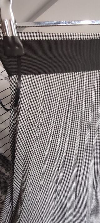 Falda larga de Mango