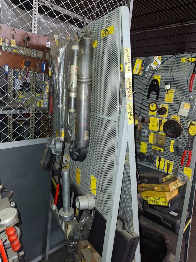 Renault utilajes taller-concesionario JM