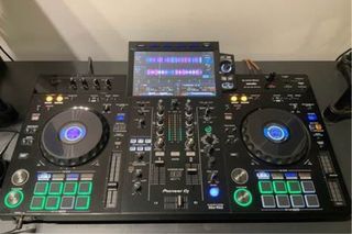ALQUILER PIONEER XDJ RX3