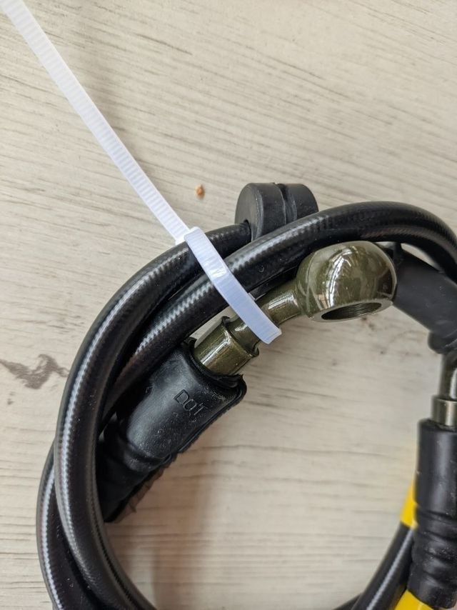 Latiguillo metalico de freno universal para moto