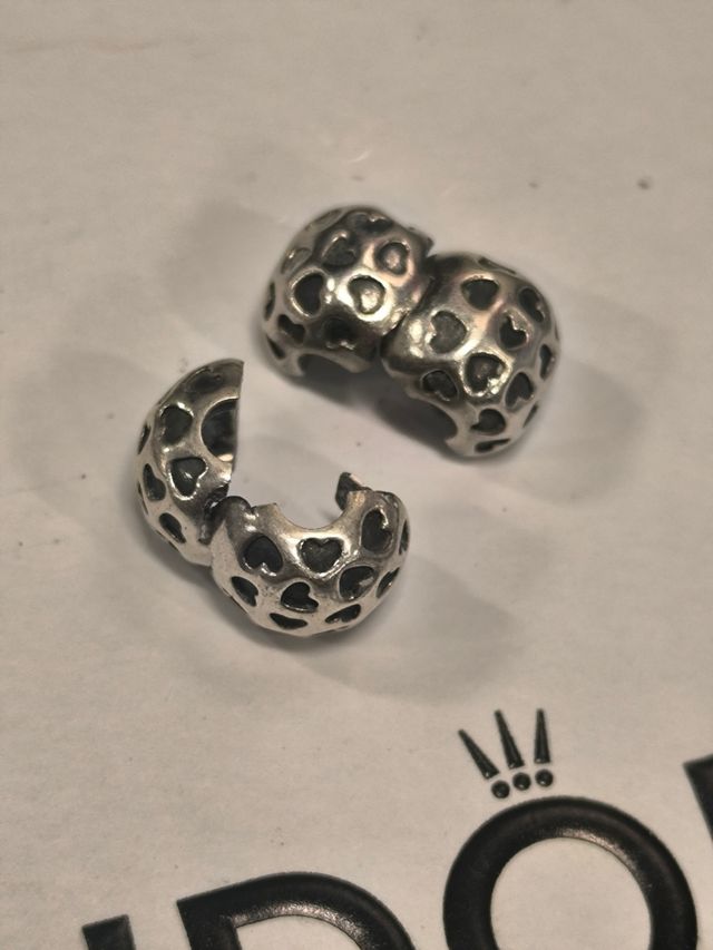 Pareja de clips Pandora originales