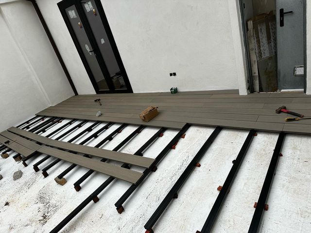 Montajes de tarimas sinteticas para exterior