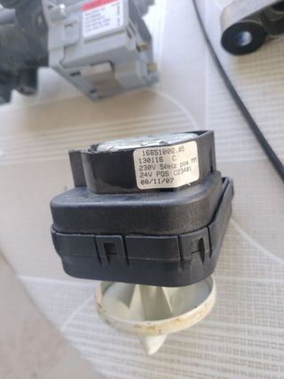 REPUESTO LAVADORA INDESIT W104