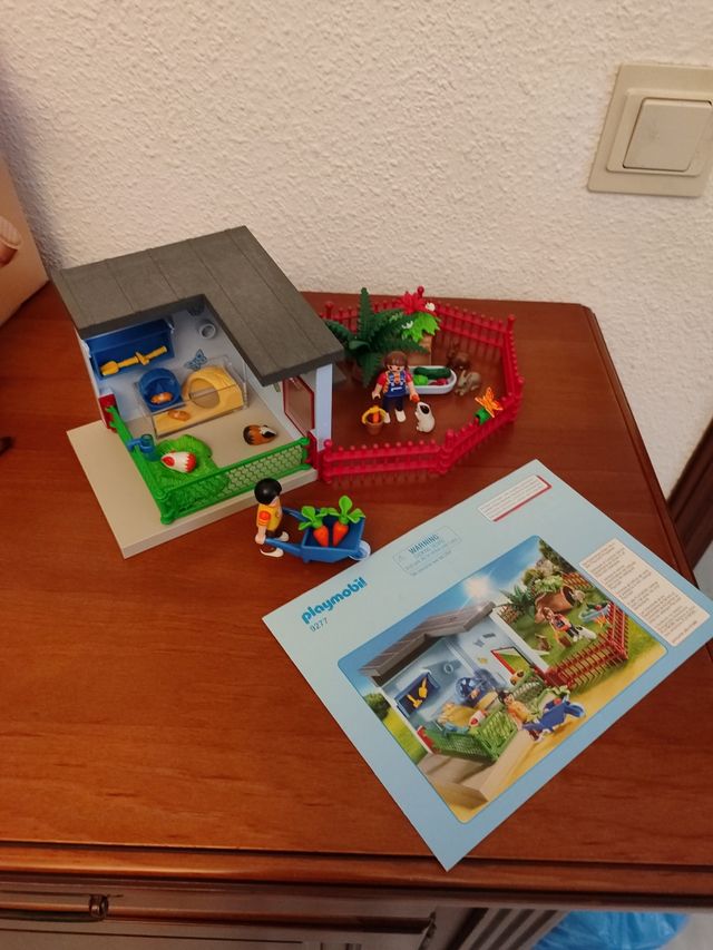 Playmobil kit pequeña mascotas.