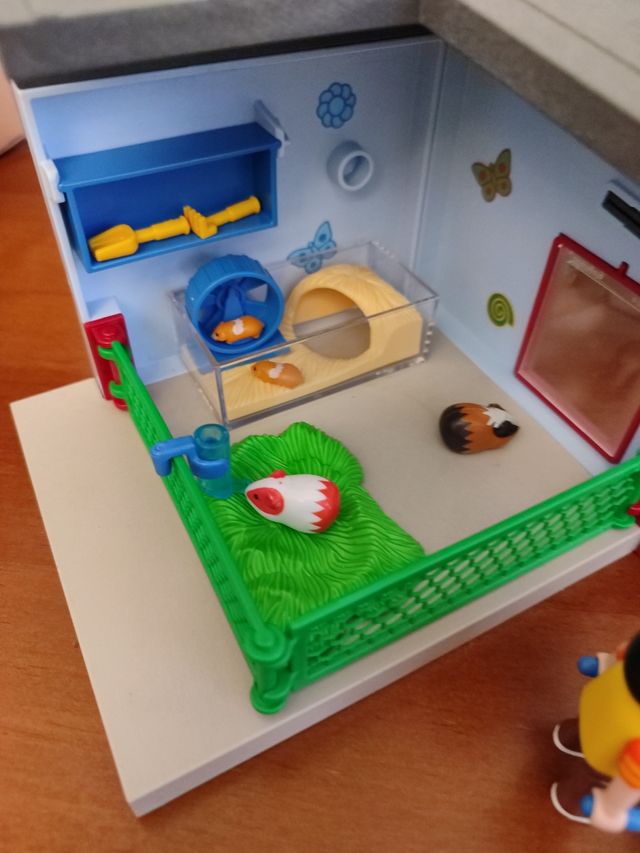 Playmobil kit pequeña mascotas.