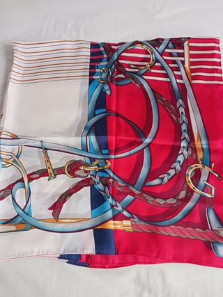 Pañuelo foulard tacto seda nuevo con etiquetas 🏷