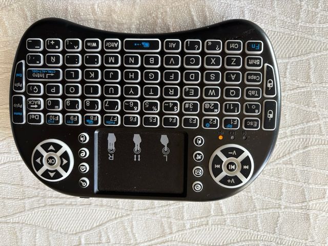 Mando/Teclado Inhalambrico/Bluetooth