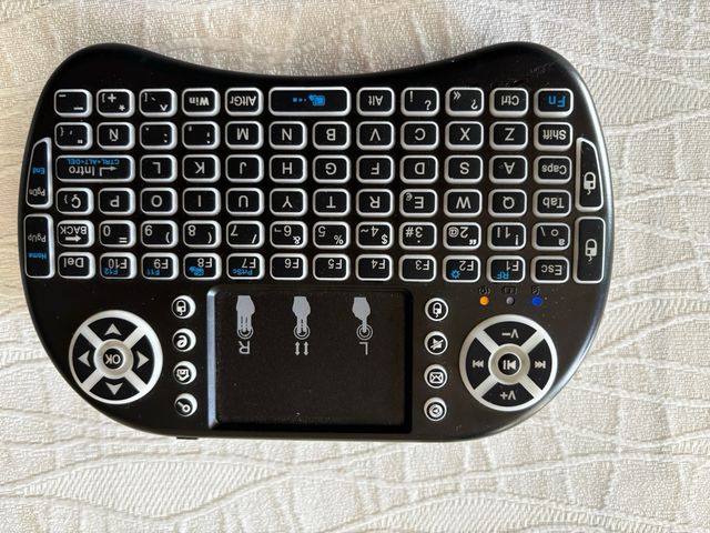 Mando/Teclado Inhalambrico/Bluetooth
