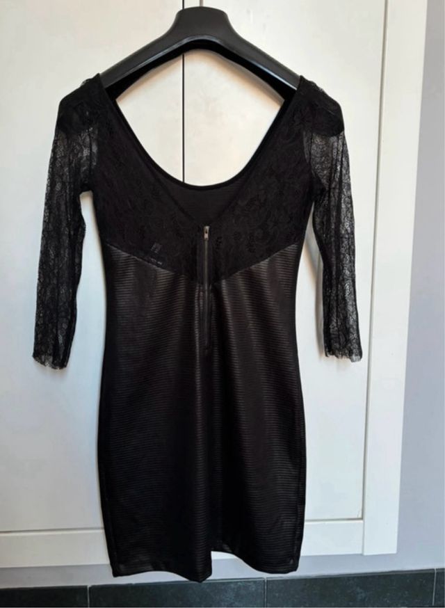 Abito nero con maniche in pizzo Mango taglia S