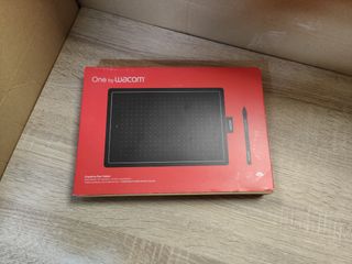 Wacom Pantalla con Lápiz Diseño 