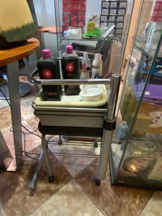 URGE VENDER MOBILIARIO PELUQUERÍA (por mudanza)