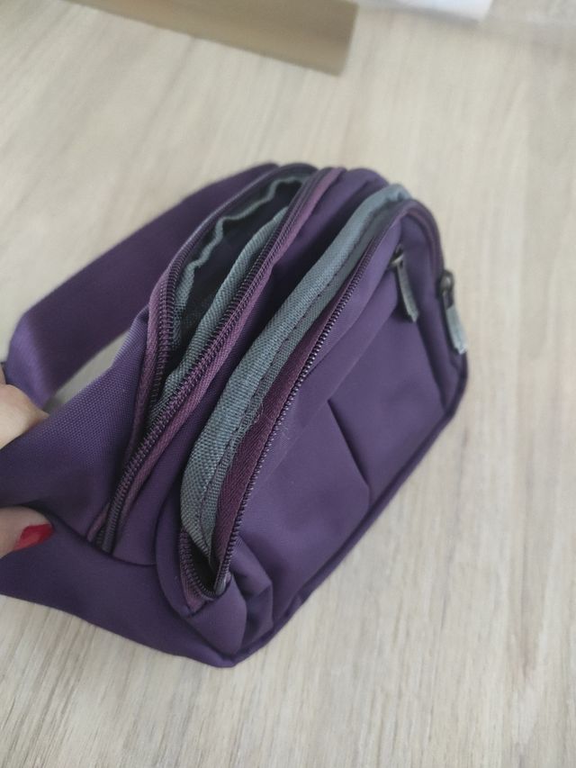 2 Riñoneras nuevas 8 cada una