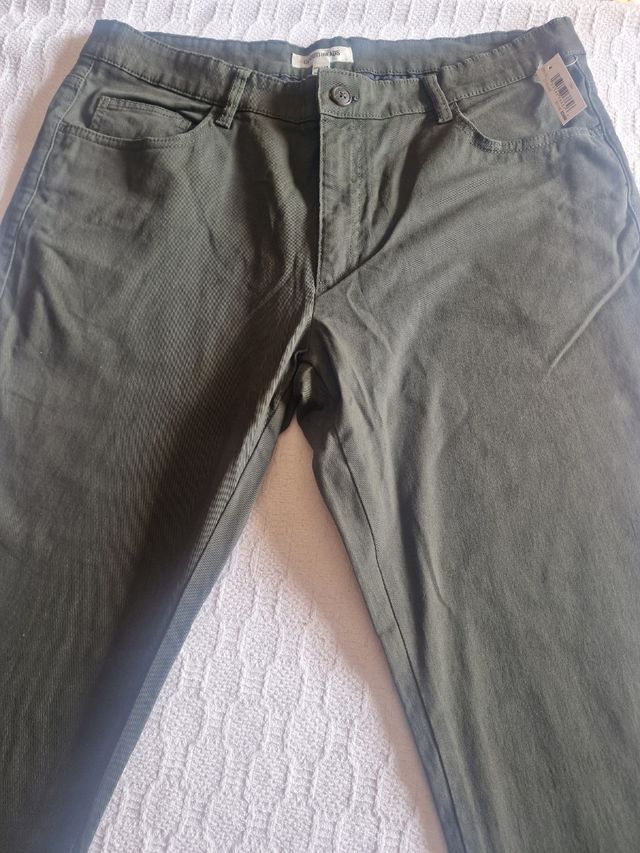 Pantalón Amazon Essentials