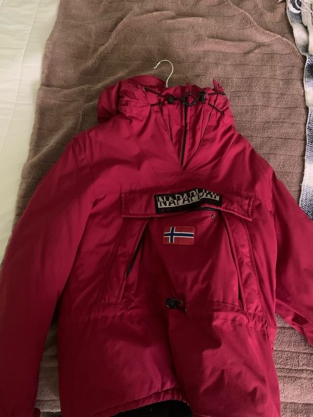 Cazadora napapijri roja