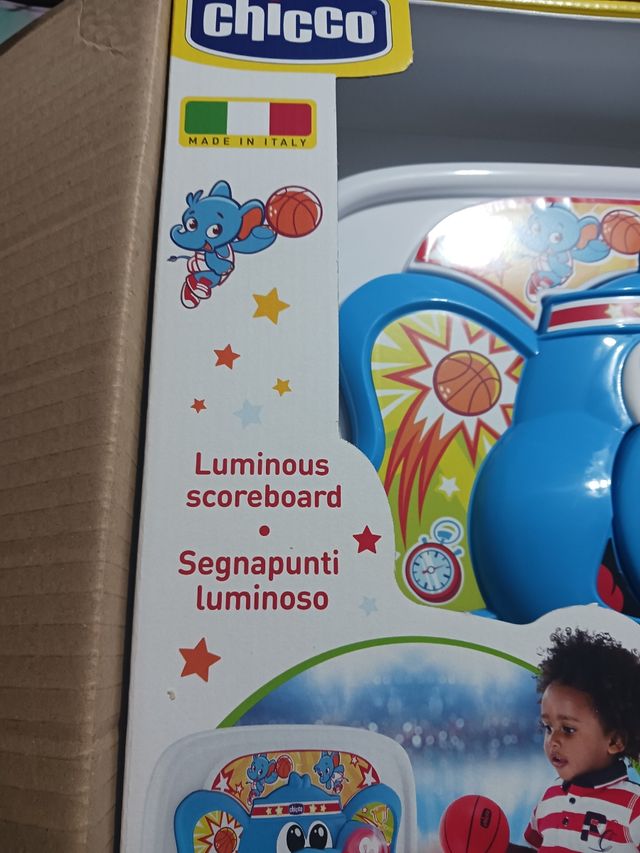 Chico canasta basket sin abrir
