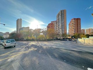 Oficina a estrenar