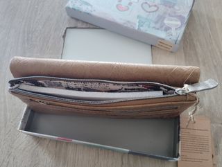 Carteras de mano.