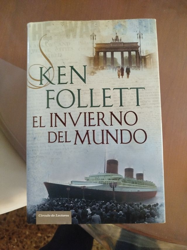 El invierno del mundo (EXITOS) (Spanish Edition)