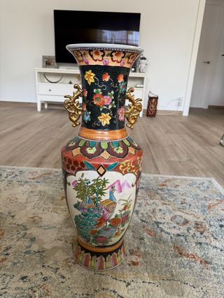 Vaso antico in porcellana cinese