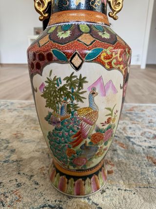 Vaso antico in porcellana cinese