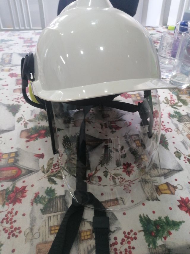 Casco con pantalla inactinica