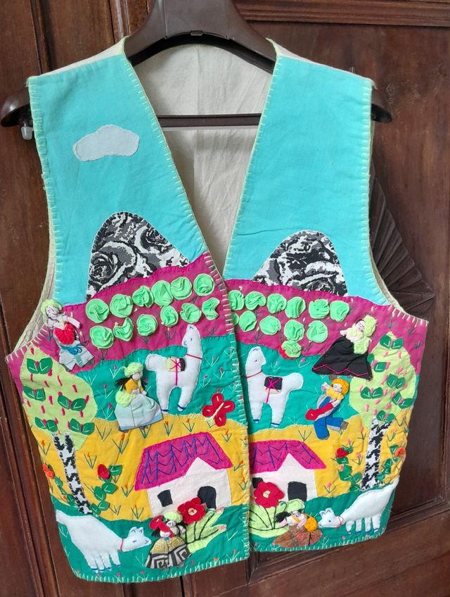 Gilet Perù con ricami d'arte