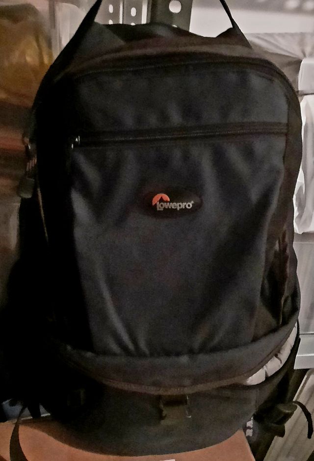 MOCHILA PARA EQUIPO FOTOGRÁFICO